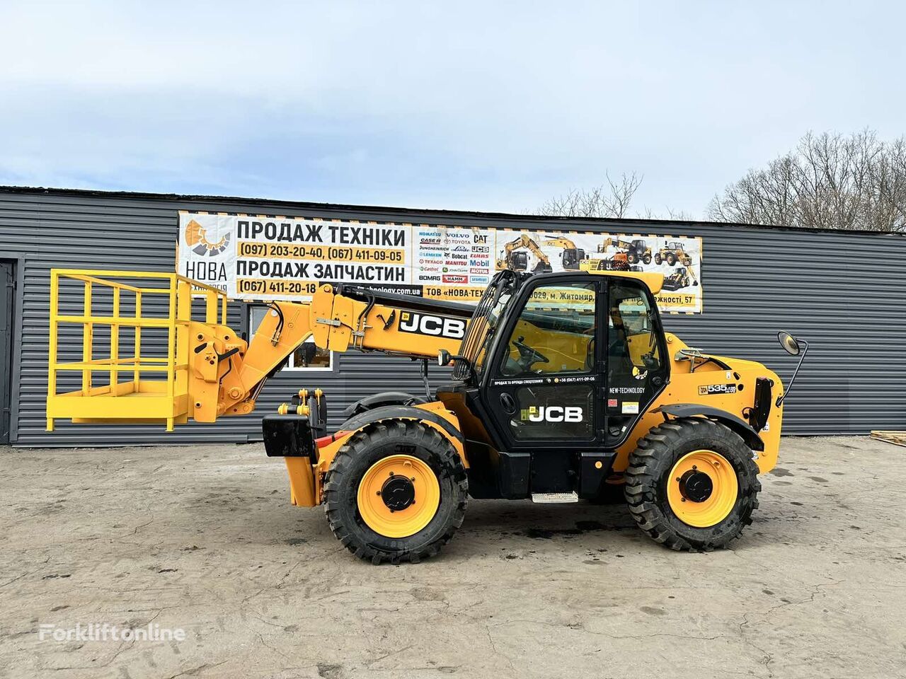 JCB 535-125 Hi-Viz teleskopski utovarivač